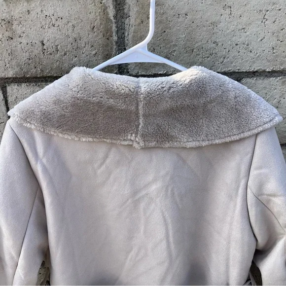 Via Spiga Faux Fur Trim Belted Wrap - Picture 8 of 9